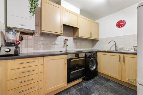 86 Goddard Place, London, N19 5GT