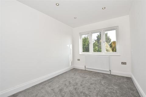 52 Chantry Way, Billericay, CM11 2AP