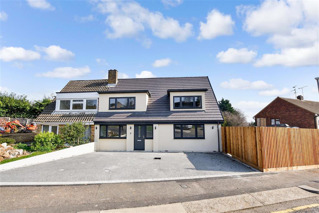 Chantry Way, Billericay, Essex 4 bed semidetached house £800,000