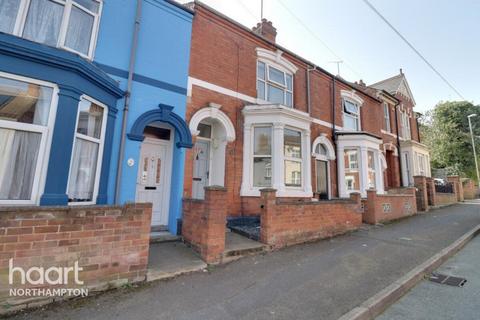 3 bedroom terraced house to rent, Midland Road, Rushden