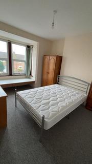 1 bedroom in a house share to rent, Old Road,  Headington,  OX3