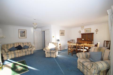 3 bedroom semi-detached house for sale, Gregories Road, Beaconsfield, Buckinghamshire, HP9