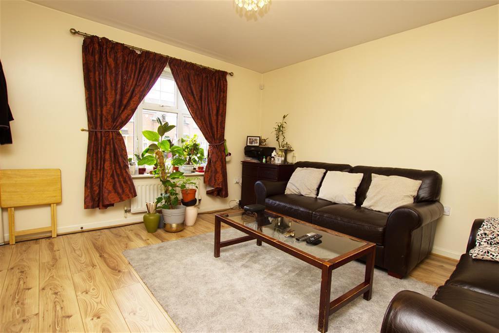 Dixon Green Drive, Farnworth, Bolton... 3 bed semidetached house £