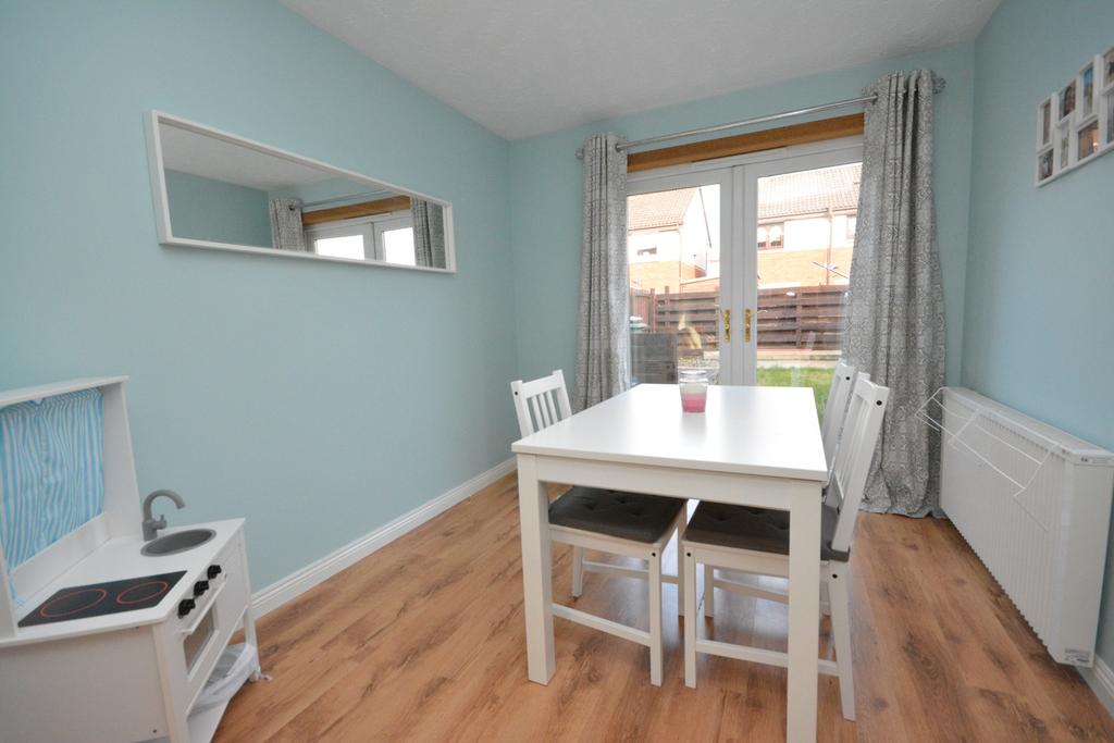 Ard Court, Grangemouth, Stirlingshire, FK3 0HL 3 bed semidetached