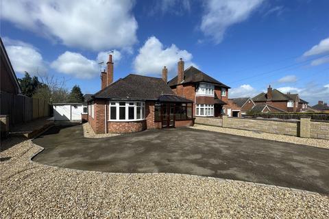 3 bedroom bungalow for sale, Ashby Road, Hinckley, Leicestershire