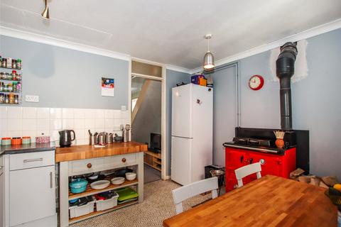 3 Blackthorn Close, Pennington, Lymington, SO41 8AY
