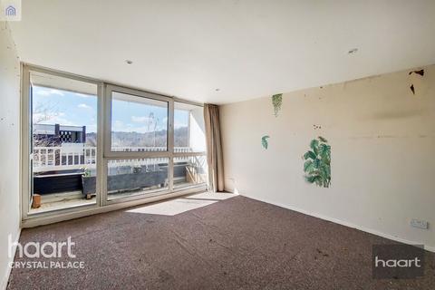 44 Sylvan Road, London, SE19 2RZ