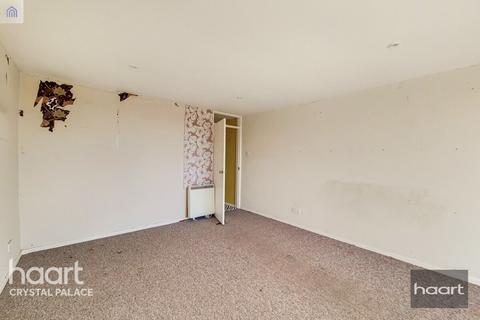 44 Sylvan Road, London, SE19 2RZ