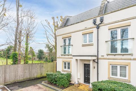 1 Bellmaker Mews, Upminster, RM14 2BF