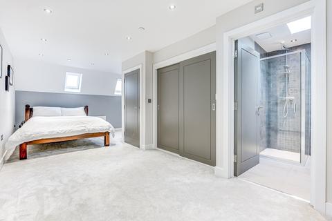 1 Bellmaker Mews, Upminster, RM14 2BF