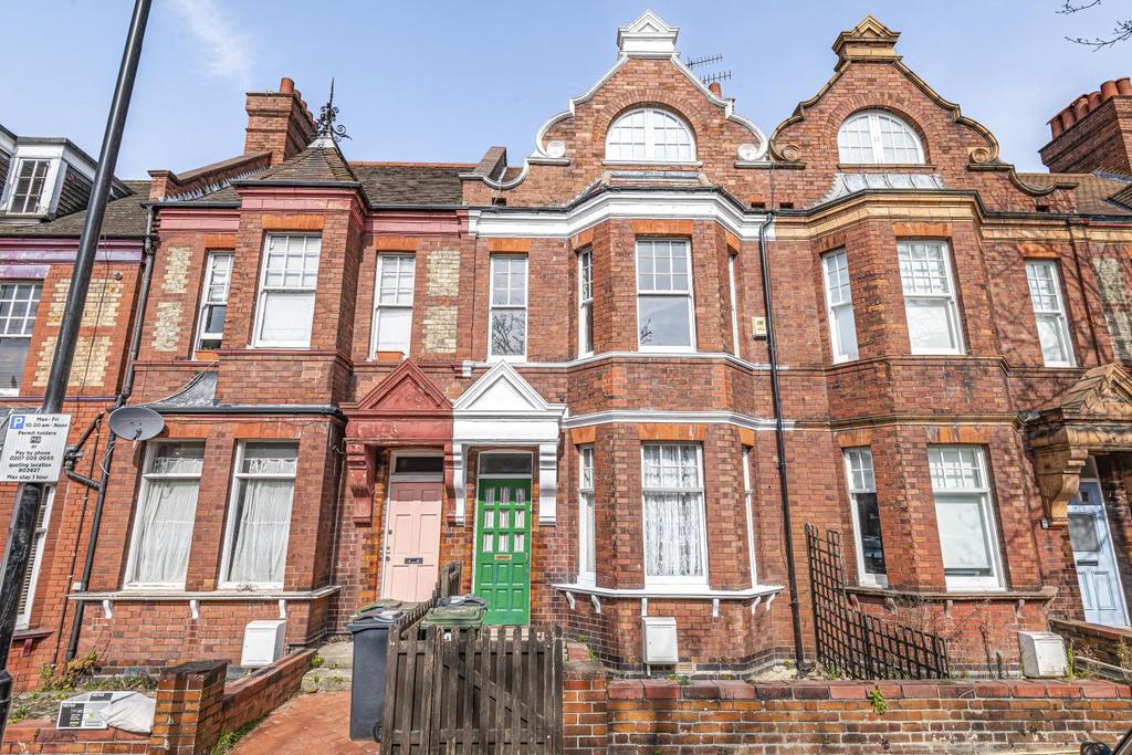 Avenue, Streatham Hill 4 bed terraced house £800,000