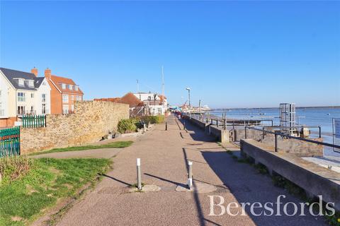 4 bedroom terraced house for sale, Remembrance Avenue, Burnham-On-Crouch, CM0