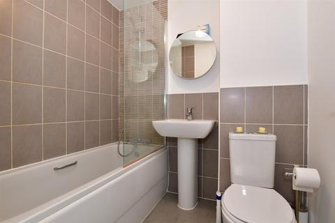 34 Bailey Drive, Castle Hill, Swanscombe, DA10 1AA