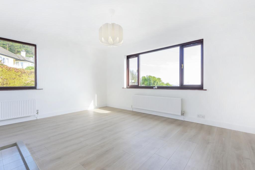 Sitting Room/Bedroom 3