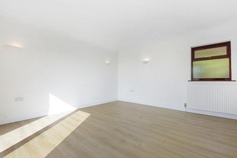 4 Cragg Drive, Grange-over-sands, LA11 6BL