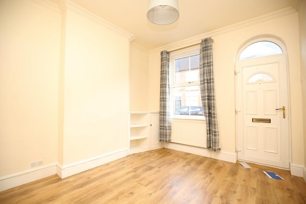 Erdington Road, Atherstone 2 bed terraced house £675 pcm (£156 pw)