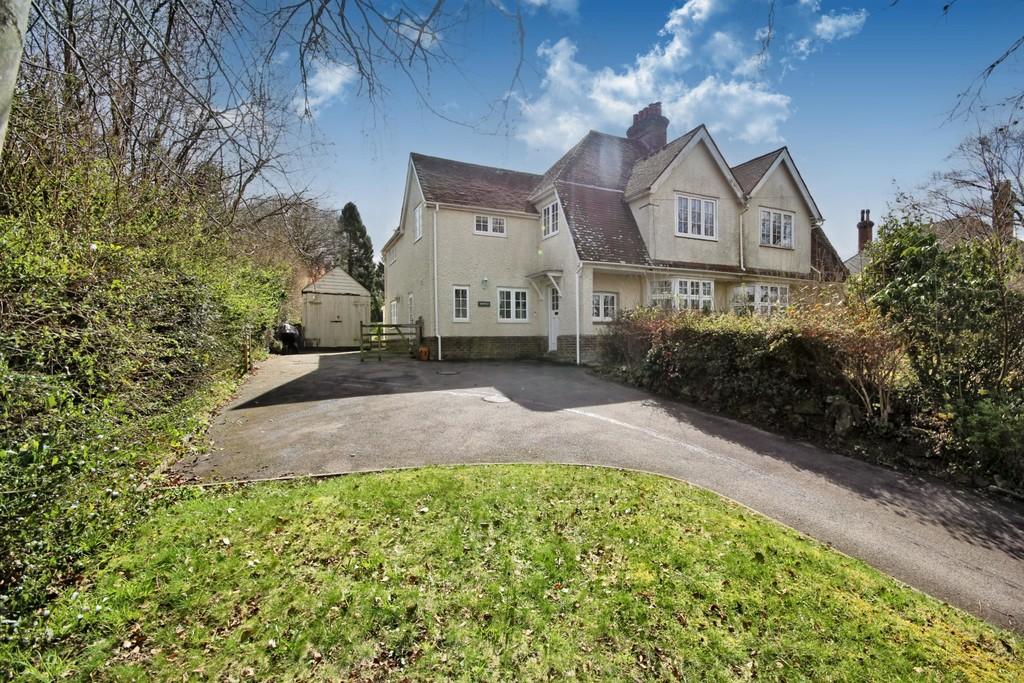 Catts Hill, Town Row, Rotherfield 4 bed semidetached house £775,000