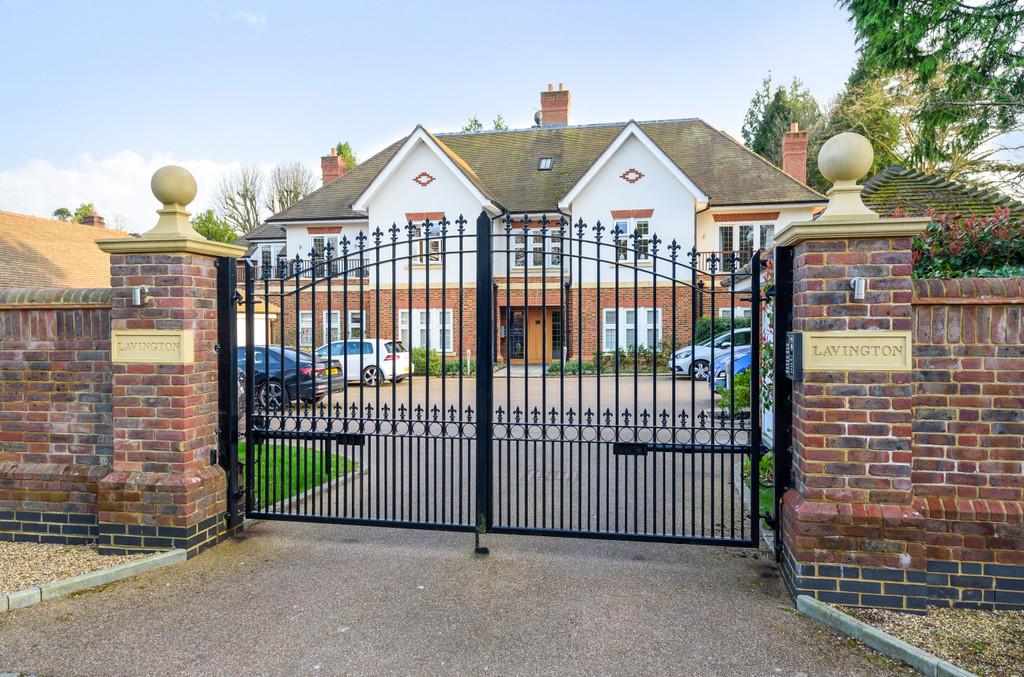 Heath Drive, Walton On The Hill 3 bed apartment £1,075,000