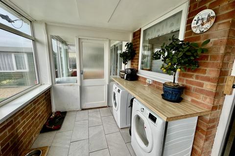 2 bedroom detached bungalow for sale, Bourne Road, Spalding