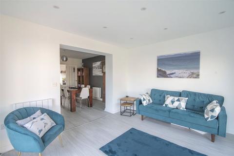 29 Benton Road, Auchterarder, PH3 1FQ
