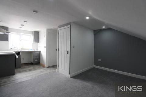 Studio to rent, Shirley High Street, Southampton