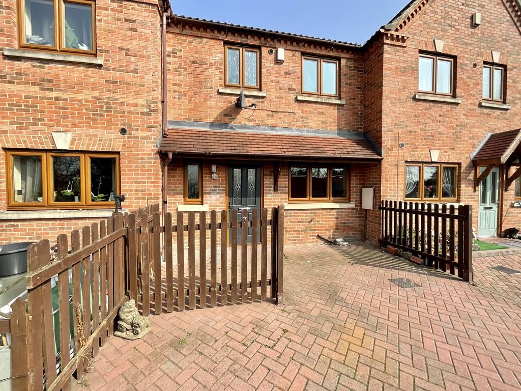 Swinderby Road, North Scarle, Lincoln 3 bed terraced house £600 pcm
