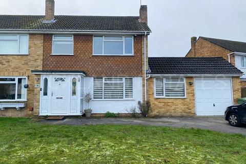 3 bedroom semi-detached house to rent, Northlands, Potters Bar EN6