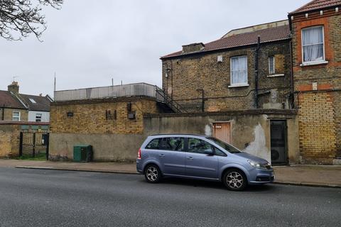 147a Ardgowan Road, London, SE6 1UZ