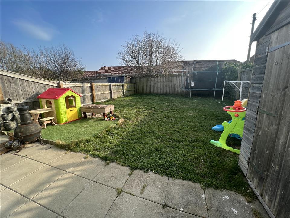 EASINGTON ROAD, HARTLEPOOL, Hartlepool, TS24 8GX 2 bed semidetached