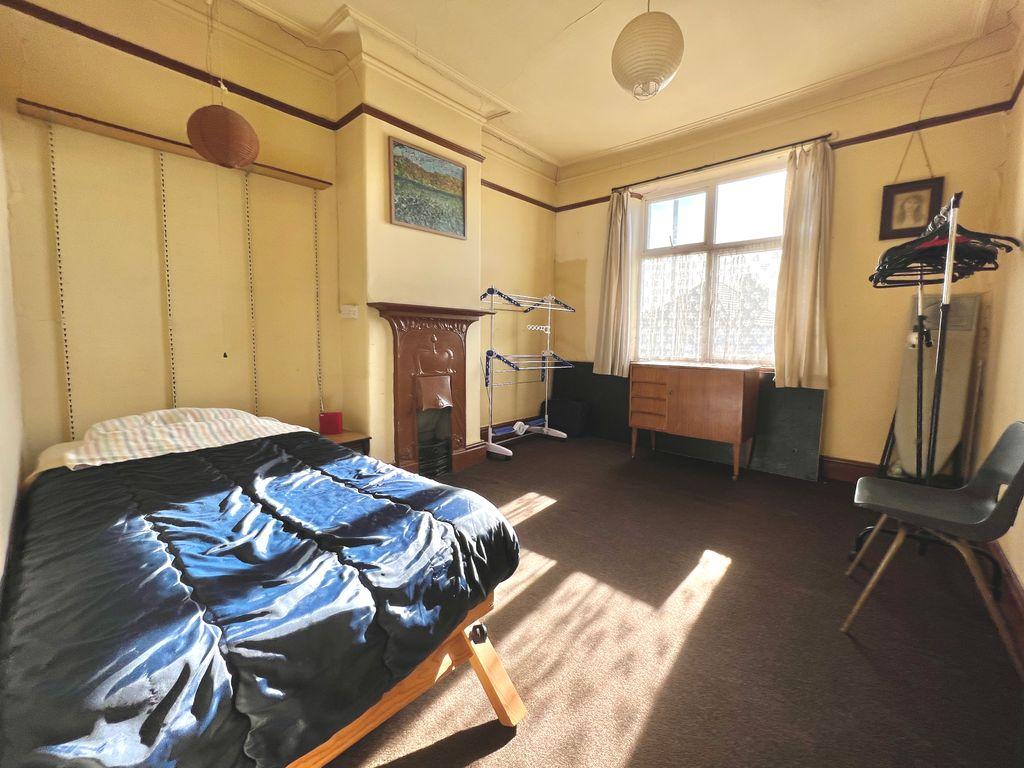 Bedroom 4 (Double)