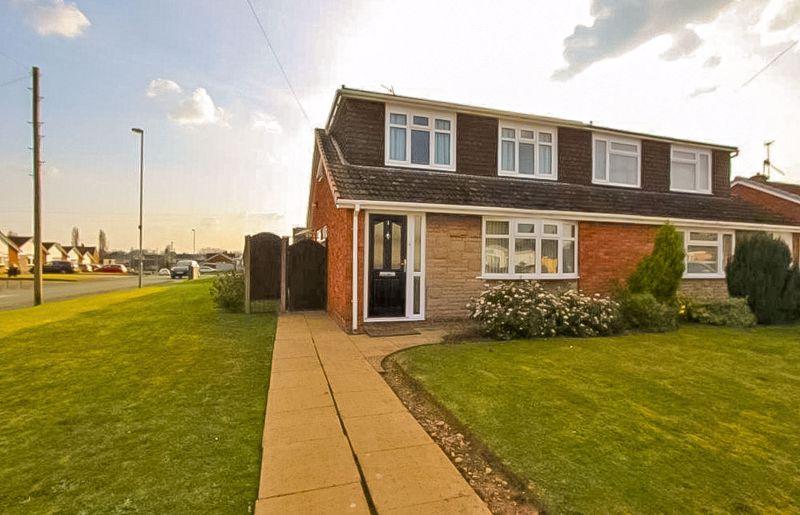 Fenn Rise, Summer Hayes Estate... 2 bed semidetached bungalow £230,000
