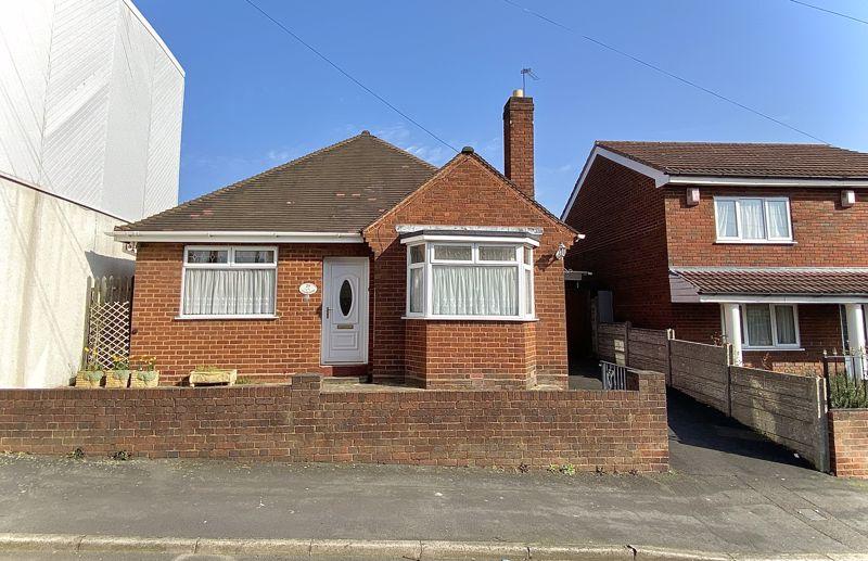 Ward Street, COSELEY, WV14 9LQ 2 bed bungalow £215,000