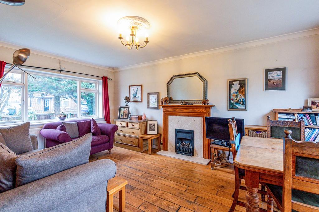 Sunningdale Road, Urmston, Manchester, M41 3 bed semidetached house