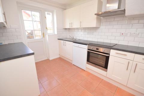 30 Bircholt Road, Liphook, GU30 7PQ