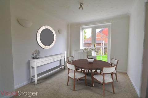 30 Bircholt Road, Liphook, GU30 7PQ