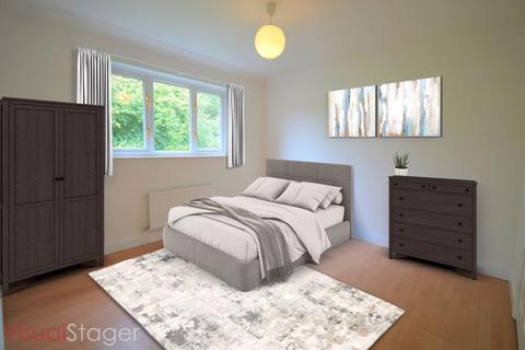 30 Bircholt Road, Liphook, GU30 7PQ