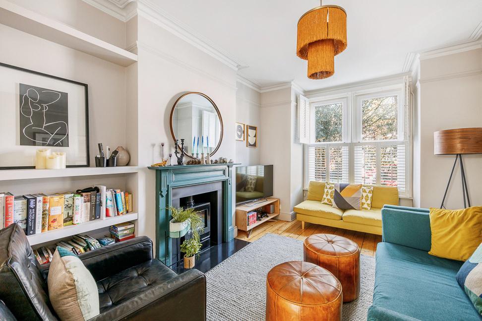 Netherbury Road, Ealing, London, W5 4SP 4 bed end of terrace house £