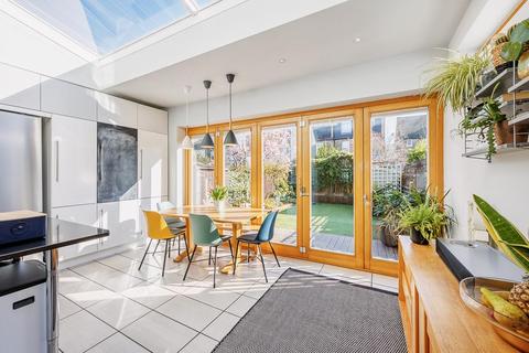 36 Netherbury Road, London, W5 4SP