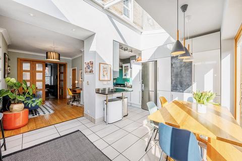 36 Netherbury Road, London, W5 4SP