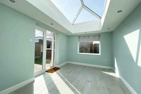 9 Vicarage Road, Formby, Liverpool, L37 1XT