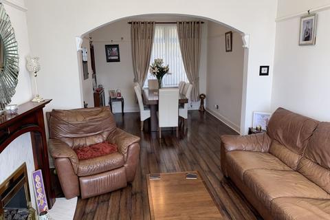 14 Gnoll Crescent, Neath, SA11 3TF