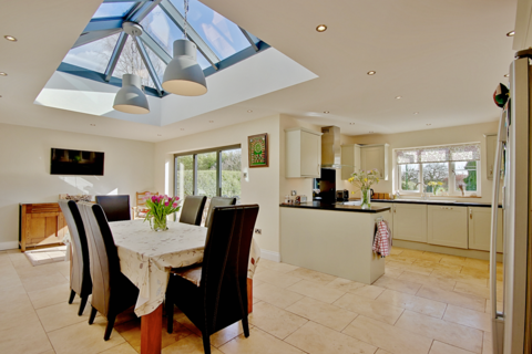 6 High Green, Severn Stoke, Worcester, WR8 9JS