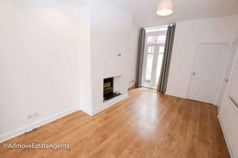 2 bedroom terraced house to rent, Beatrice Avenue, Gorton, Manchester, M18