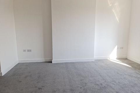 2 bedroom apartment to rent, Alcester Road South, Kings Heath, Birmingham, B14 6DT