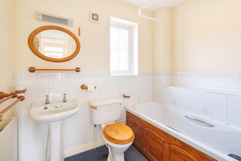 34 Bishops Orchard, East Hagbourne, Didcot, OX11 9JS