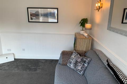 24 Ashton Drive, Lancaster, LA1 2LH