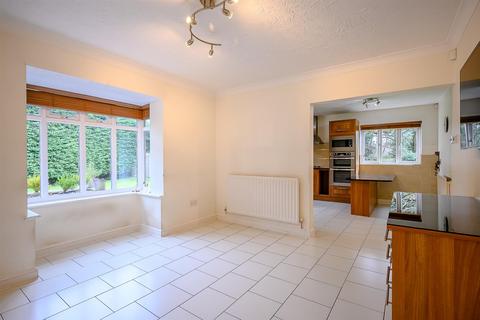 4 Brinsley Close, Solihull, B91 3FR