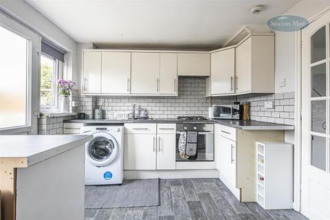 79 Cedar Road, Stocksbridge, Sheffield, S36 1AS