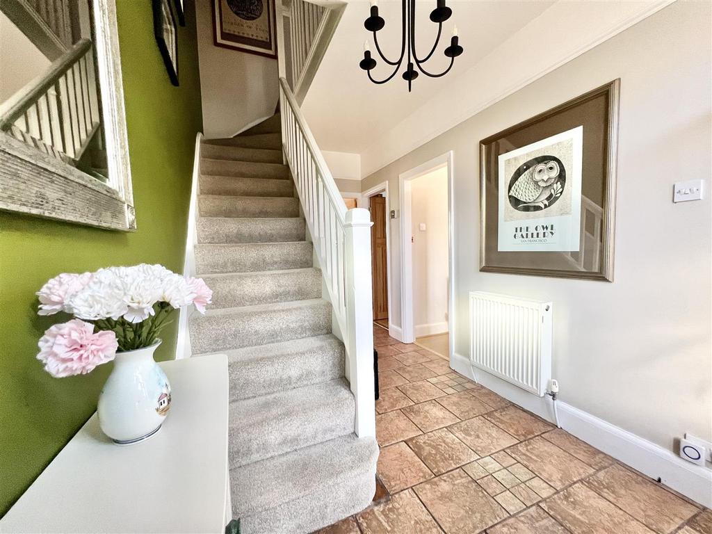 Sweetpool Lane, Hagley, Stourbridge 4 bed semidetached house £550,000