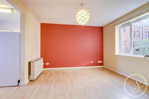 2 bedroom flat for sale - Meanwood Road, Leeds